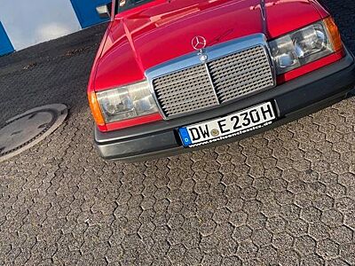 Mercedes-Benz 230