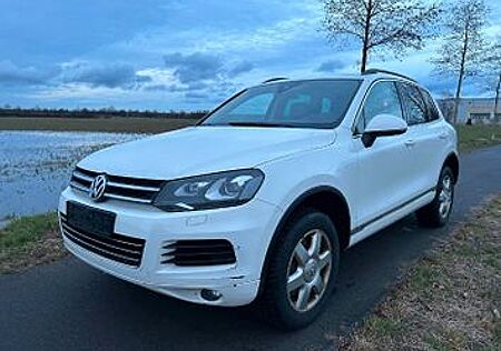 VW Touareg Volkswagen 4.2 V8 TDI Tiptronic -