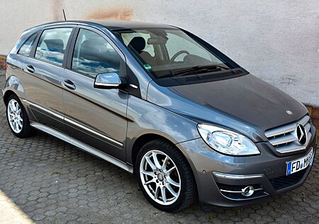Mercedes-Benz B 180 BlueEFFICIENCY - 2010-65462km-TOP Zustand