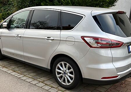 Ford S-Max 2,0 TDCi 110kW Titanium PowerShift Tit...