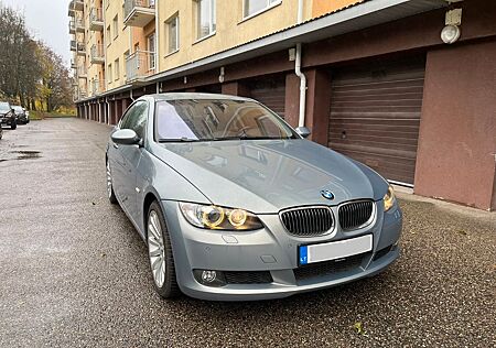 BMW 325i Coupé -