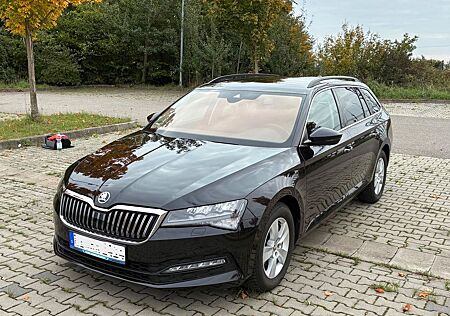 Skoda Superb 2.0 TDI Ambition Combi,AHK,LED,Navi,2.Hd