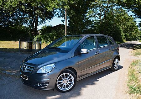 Mercedes-Benz B 180 Autotronic -