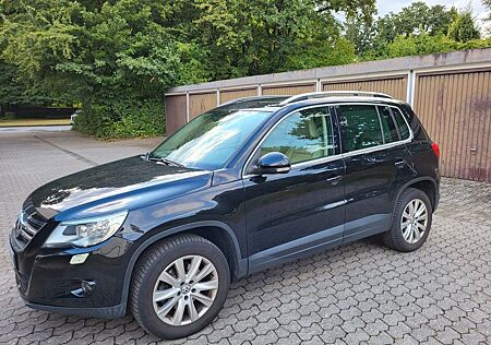 VW Tiguan Volkswagen 2.0 TDI Automatik