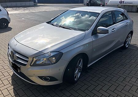 Mercedes-Benz A 180 - Silber