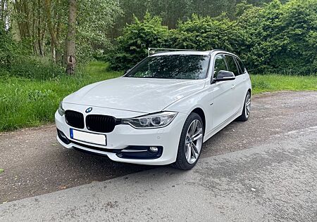 BMW 320d xDrive Touring Sport Line