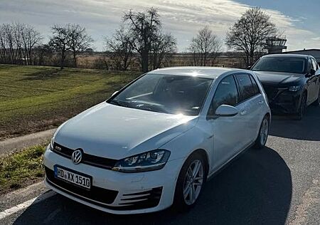 VW Golf Volkswagen 2.0 TDI BMT GTD GTD