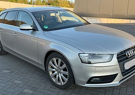 Audi A4 2.0 TDI 130kW AHK, StHz, SiHz, NAV, BT, KLIMA