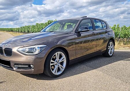 BMW 118d Sport Line