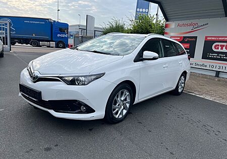 Toyota Auris Touring Sports Comfort Navi