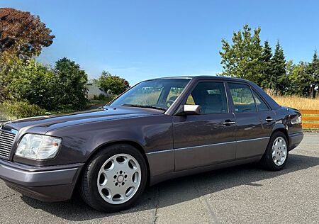 Mercedes-Benz E 280