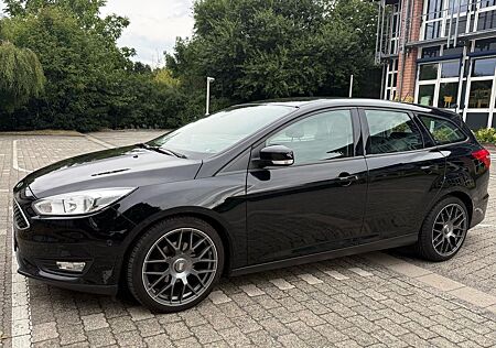 Ford Focus 1,5TDCi 88kW PowerShift Business Turni...