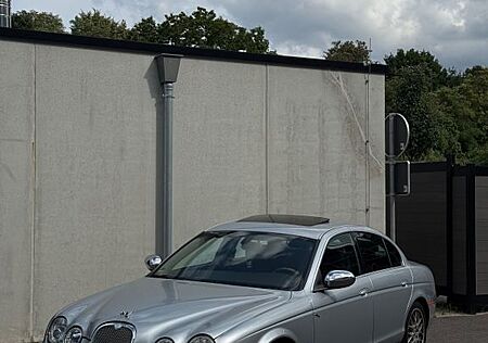 Jaguar S-Type 2.7 Liter V6 Diesel Executive Executive