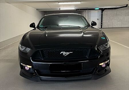 Ford Mustang 5.0 Ti-VCT V8 GT Auto