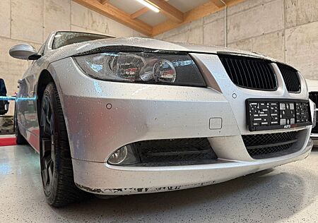 BMW 318i -