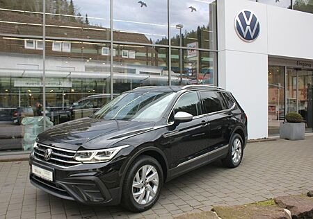 VW Tiguan Allspace Volkswagen Life 2.0 TDI 4Motion DSG Navi