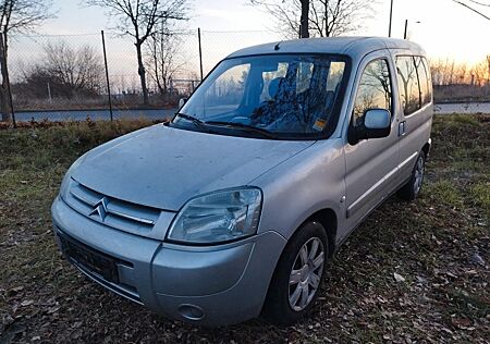 Citroën Berlingo 1.6 Benziner Klima Anhängerkupplung