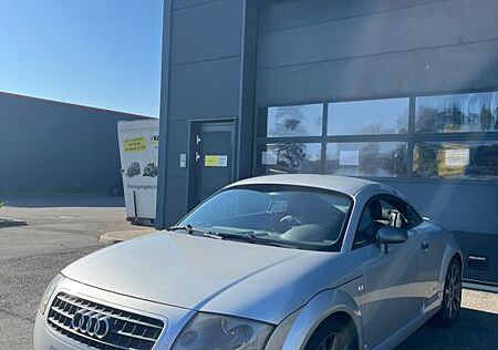 Audi TT Coupe 1.8T S Line Titan Paket