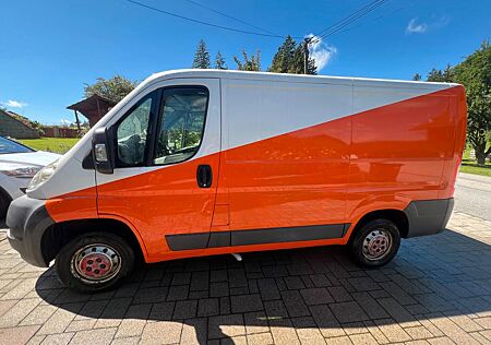 Peugeot Boxer mit LKW-Zulassung