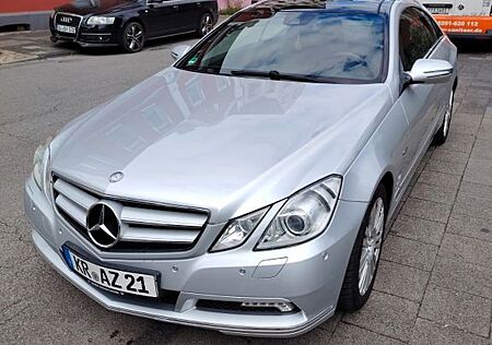 Mercedes-Benz E 250 Coupé BlueEFFICIENCY AVANTGARDE ...