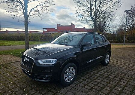 Audi Q3 2.0 TDI S tronic quattro -