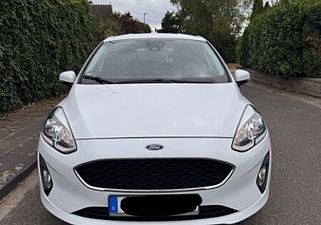 Ford Fiesta 1,1 63kW Cool & Connect Cool & Connect