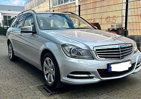 Mercedes-Benz C 200 C200CGI T BlueEFFICIENCY ELEGANCE XENON NAVI PDC