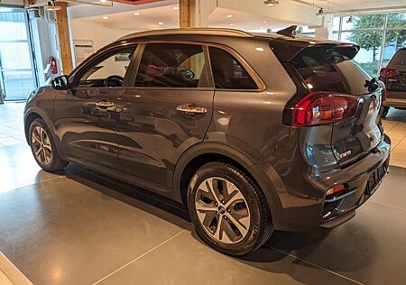 Kia Niro e- Spirit 204 PS 3-Phasen Lader