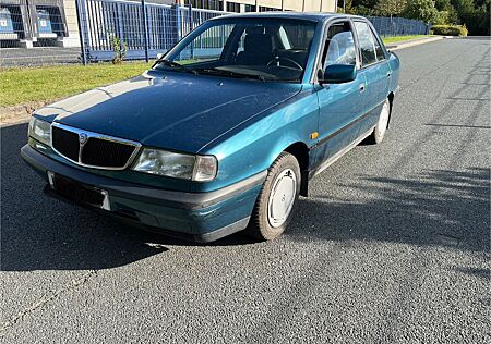 Lancia Dedra 1.6 i.E. Schiebedach DIN Kenn. Historie