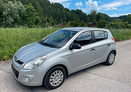 Hyundai i20 UEFA 2012 Edition, 172000 KM, KLIMA!!!