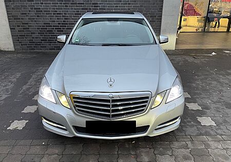 Mercedes-Benz E 200 CDI BlueEFFICIENCY AVANTGARDE *TÜV NEU*
