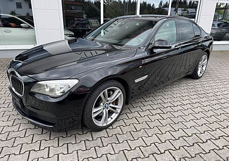 BMW 750i xDrive M-Sport/20"/RFK/Schiebed/EU6