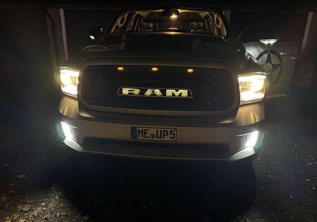 Dodge RAM 1500 5,7ltr. Sport Longbed CrewCab 4X4 Gas