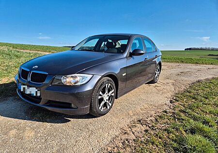 BMW 318i E90 Tüv 11.2026