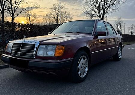 Mercedes-Benz 200 Mercedes W124 200E | Klassiker | Viel neu | TÜV