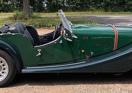 Morgan Plus 8