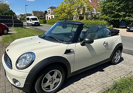 Mini One Cabrio TOP ZUSTAND I Schecktheftgepflegt
