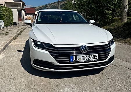 VW Arteon Volkswagen 2.0 TDI