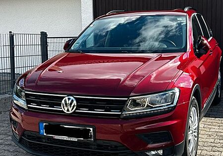VW Tiguan Volkswagen 1.4 TSI ACT OPF Comfortline, AHK, Pano,Al