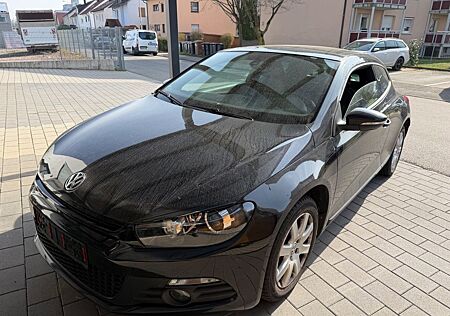 VW Scirocco Volkswagen 1.4 TSI 90kW | TÜV Juli 2027