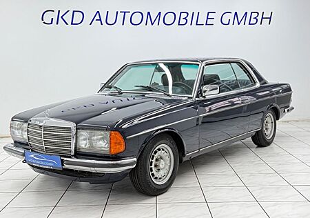 Mercedes-Benz 230 CE Coupé W123*H-Zulassung*Schiebedach*Leder