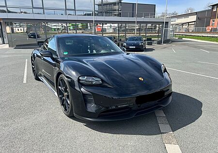 Porsche Taycan GTS*CARBON*PANO*BOSE*HUD*PSCB*PTVPLUS*