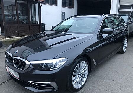 BMW 520D Touring AUT. Luxury Line - V.LEDER NAVI LED