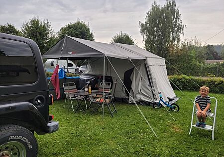 Jeep Wrangler Sport 2.4+Offroadanhänger+Campwerk Zelt