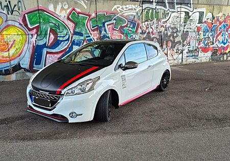 Peugeot 208 1.6 GTi 200 THP GTi