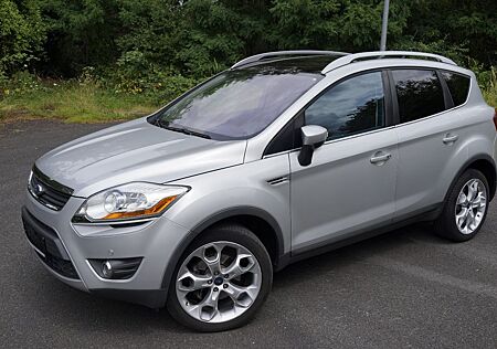 Ford Kuga 2.5*Titanium*Aut*4WD*Panor*Bi-Xenon*