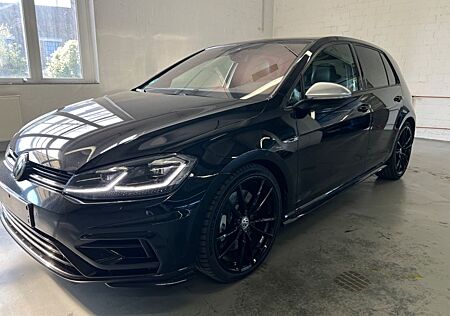 VW Golf Volkswagen VII Lim. R 4Motion+AKRAPOVIC+PANO+AT-MOTOR