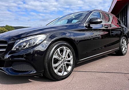 Mercedes-Benz C 180 T-Modell Avantgarde ***AHK+LEDER***