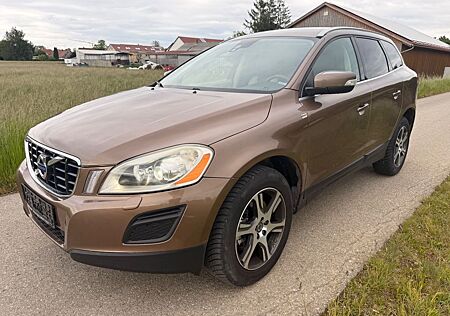Volvo XC 60 XC60 DRIVe Summum Standheizung AHK