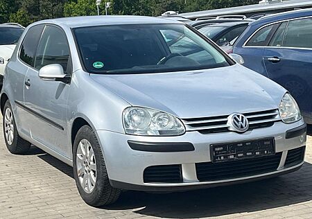 VW Golf Volkswagen V Lim. Trendline